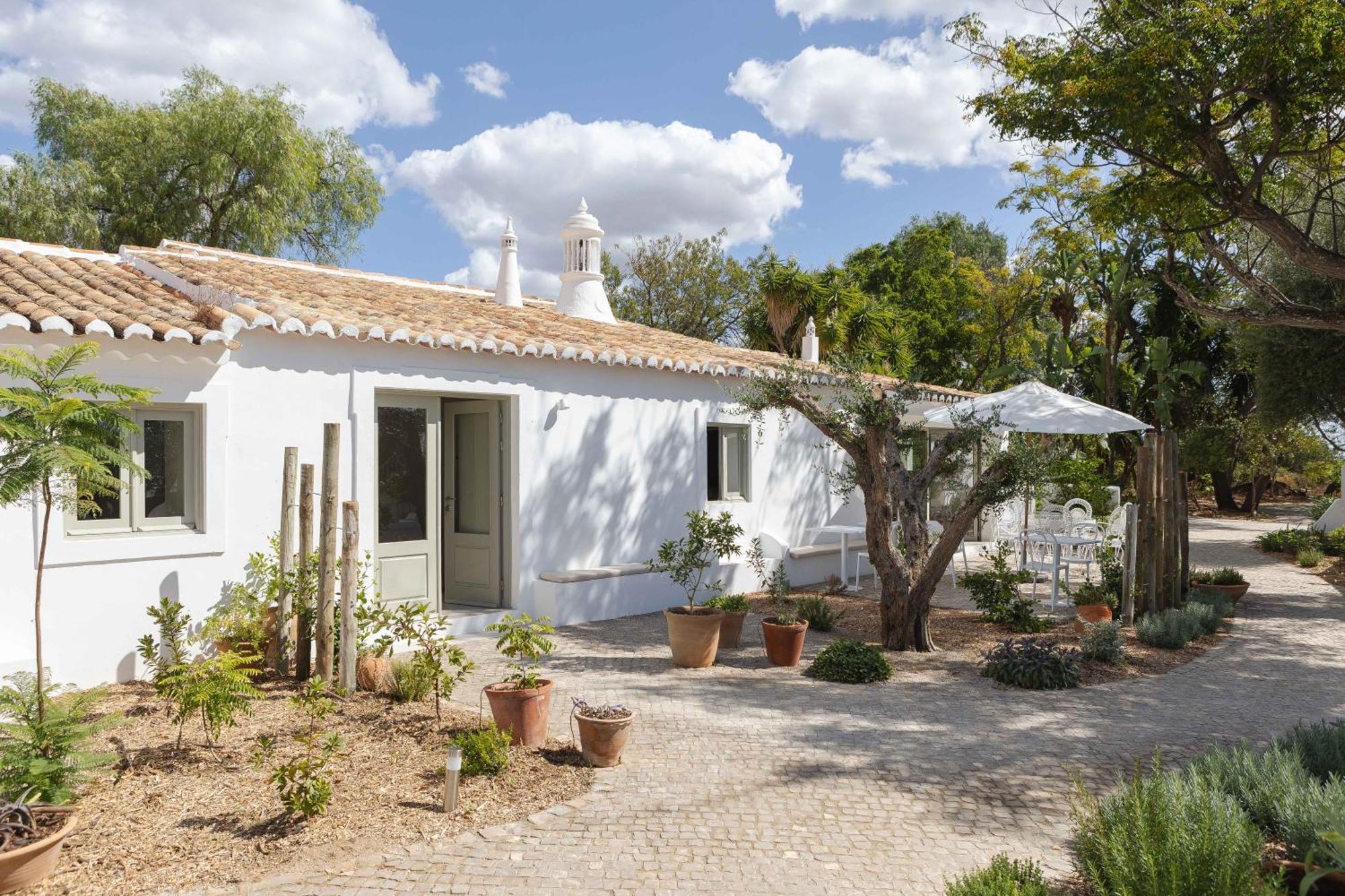 Amago Guesthouse Santa Bárbara de Nexe Exterior foto